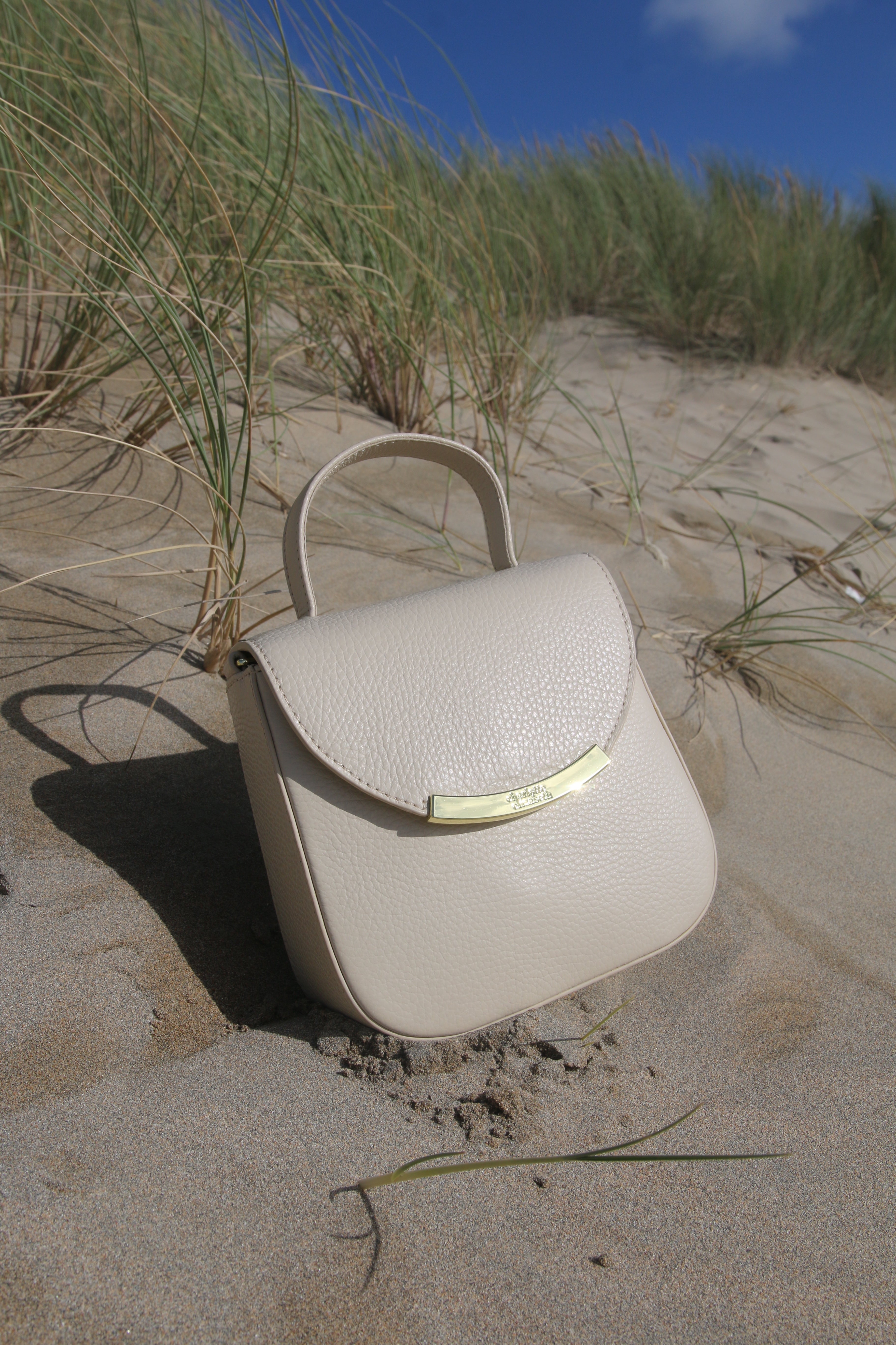 NEW Mini Bloomsbury in Off-White