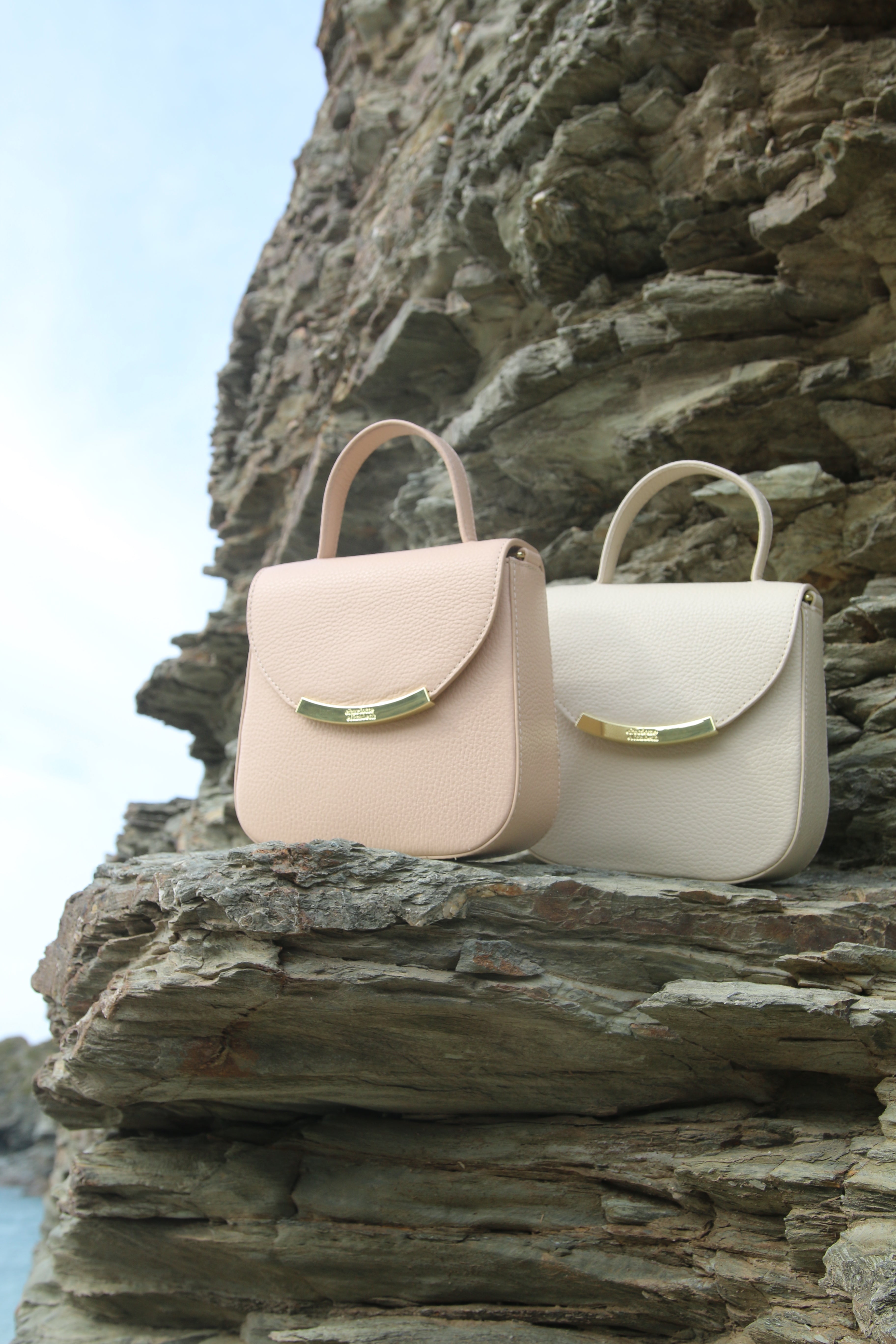 NEW Mini Bloomsbury in Off-White